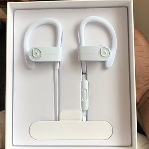 Powerbeats Wireless